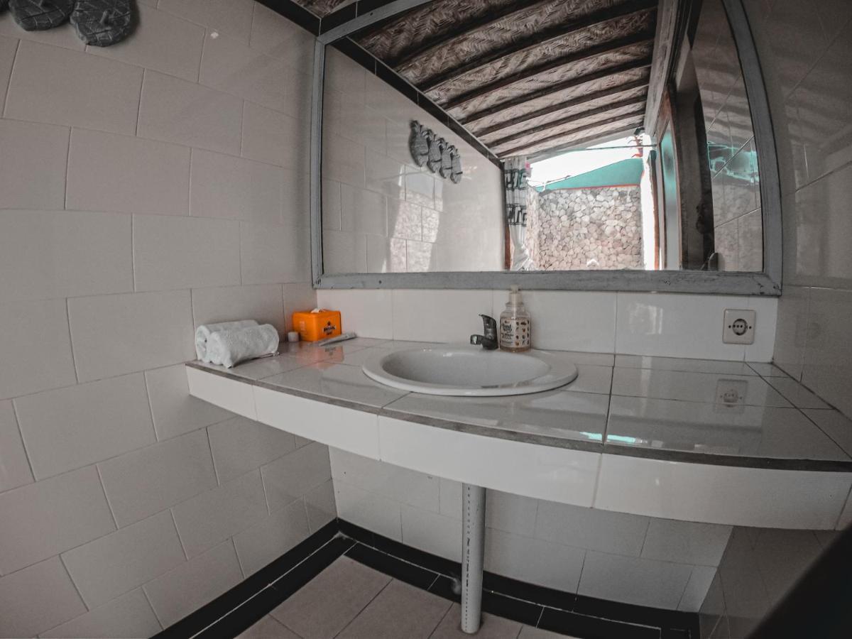 Penida Hills Hotel Batununggul ภายนอก รูปภาพ